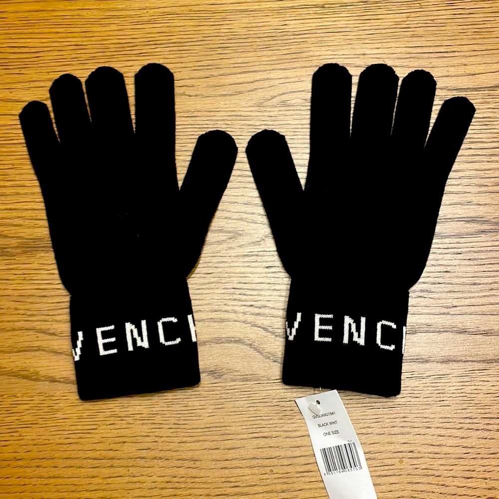 Givenchy Logo Wool Gloves Brand New